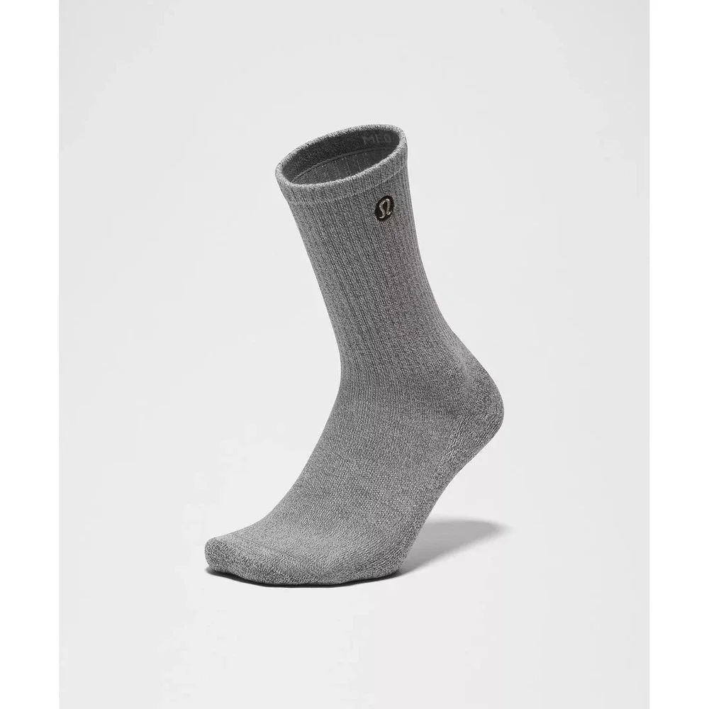 Lululemon-Unisex Daily Essential Crew Socks 3 Pack-Size Medium